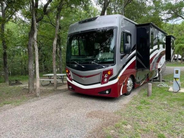 2017 Fleetwood PACE ARROW 33D