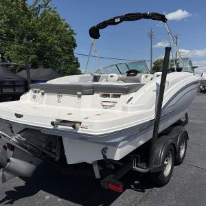 2022 Chaparral 23 SSi