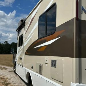 2016 Winnebago NAVION 24V