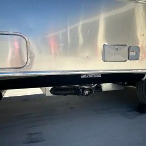 2024 Airstream GLOBETROTTER 27FB TWIN