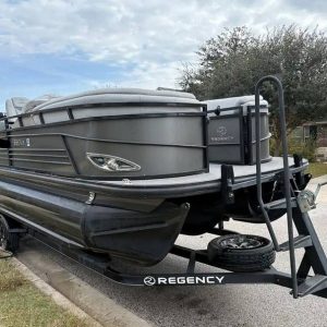 2017 Regency 220 LE3