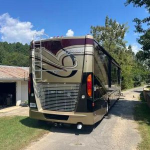 2013 Fleetwood DISCOVERY 40G