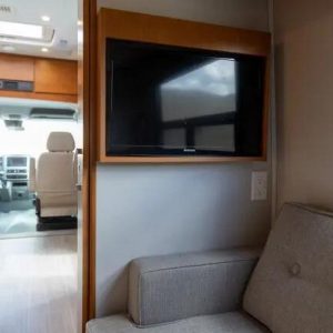 2018 Leisure Travel Unity FX