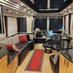 2008 Prevost XLII 45