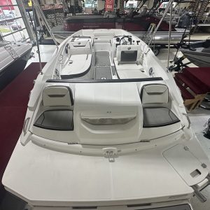 2024 Hurricane SunDeck Sport 205 IO