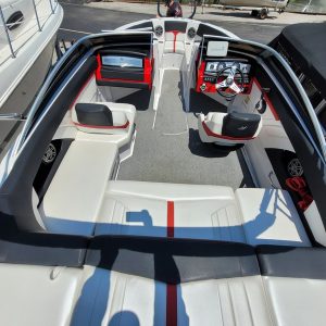 2013 Four Winns H210 SS