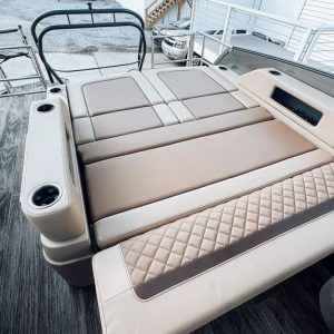 2025 Godfrey AquaPatio 25′ Flip Lounge Tritoon – 255 SFL
