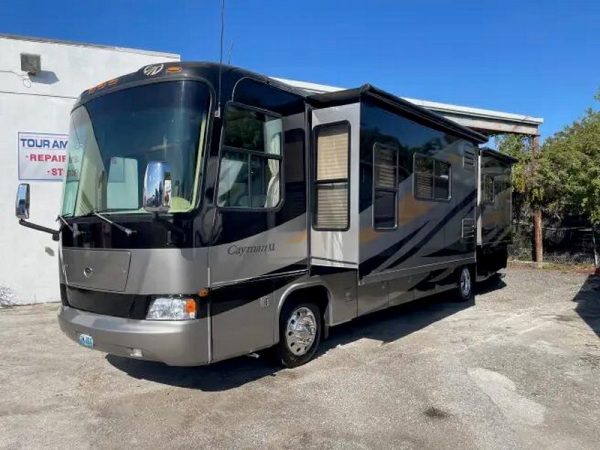 2008 Monaco CAYMAN XL 37PDQ