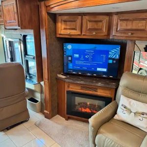 2015 Tiffin Motorhomes PHAETON 36 GH