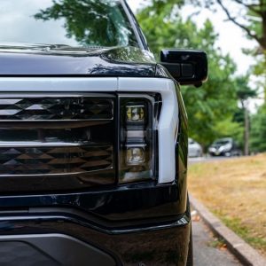 2022 Ford F-150 Lightning Platinum