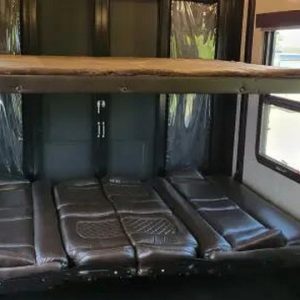 2018 Grand Design MOMENTUM M-CLASS 381M