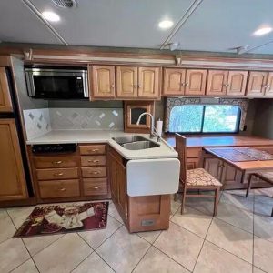2013 Winnebago ADVENTURER 37F