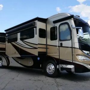 2013 American Coach Revolution 38S