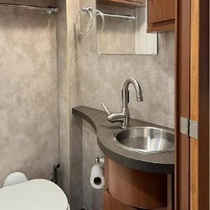 2014 Winnebago VIEW PROFILE 24V