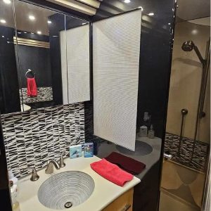 2008 Prevost XLII 45