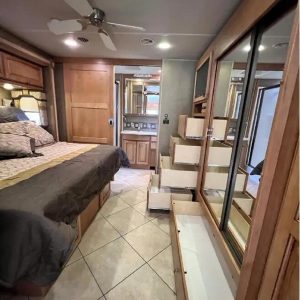 2013 Winnebago ADVENTURER 37F
