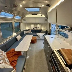 2022 Airstream Globetrotter 30RB TWIN