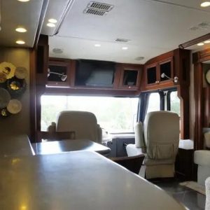 2013 American Coach Revolution 38S