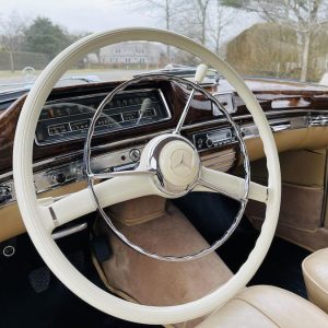 1959 Mercedes-Benz 220S Sunroof Coupe