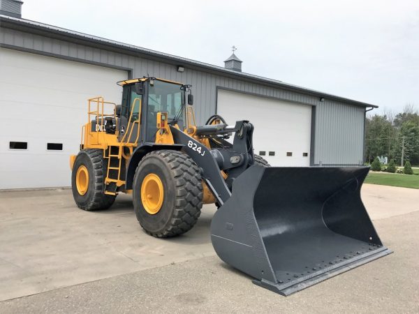 2005 JOHN DEERE 824J