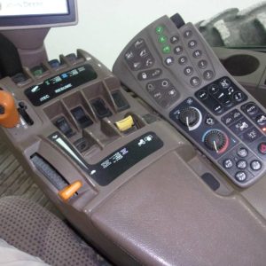 2013 JOHN DEERE 8310R