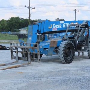 2011 GENIE Telehandler GTH1056