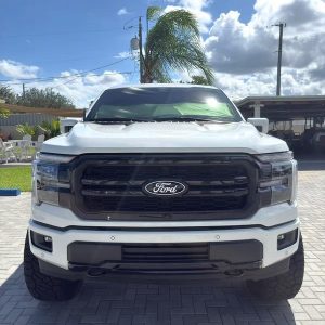 2025 Ford F-150 Lariat 5.0L