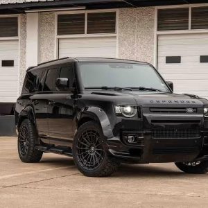 2025 Land Rover Defender 130 V8