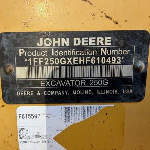 2017 DEERE Excavators 250G LC