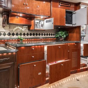 2005 Prevost Liberty Elegant Lady XLII Double Slide