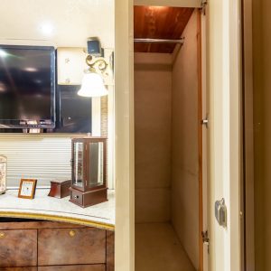 2006 Prevost Featherlite H3-45 Triple Slide