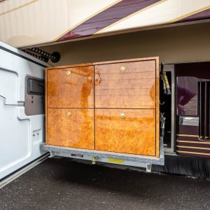2006 Prevost Featherlite H3-45 Triple Slide
