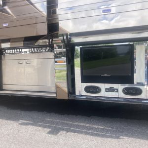 2008 Prevost Parliament XLII Double Slide