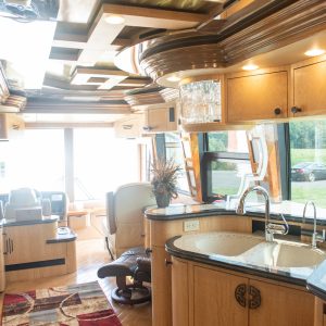 2008 Prevost Parliament XLII Double Slide