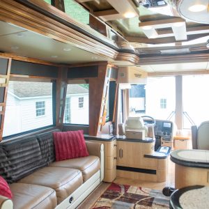 2008 Prevost Parliament XLII Double Slide