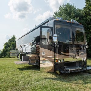 2008 Prevost Parliament XLII Double Slide