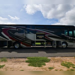 2016 Tiffin Phaeton 40 QBH