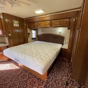 2008 Monaco Class A RV Camelot 42KFQ