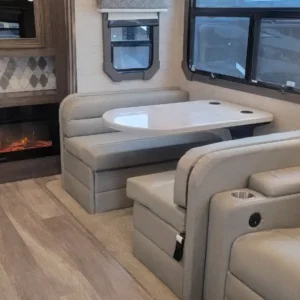 2022 Jayco SENECA 37M