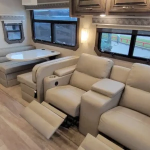 2022 Jayco SENECA 37M