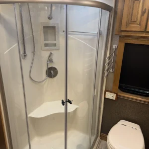 2017 Tiffin Motorhomes PHAETON 40 QBH